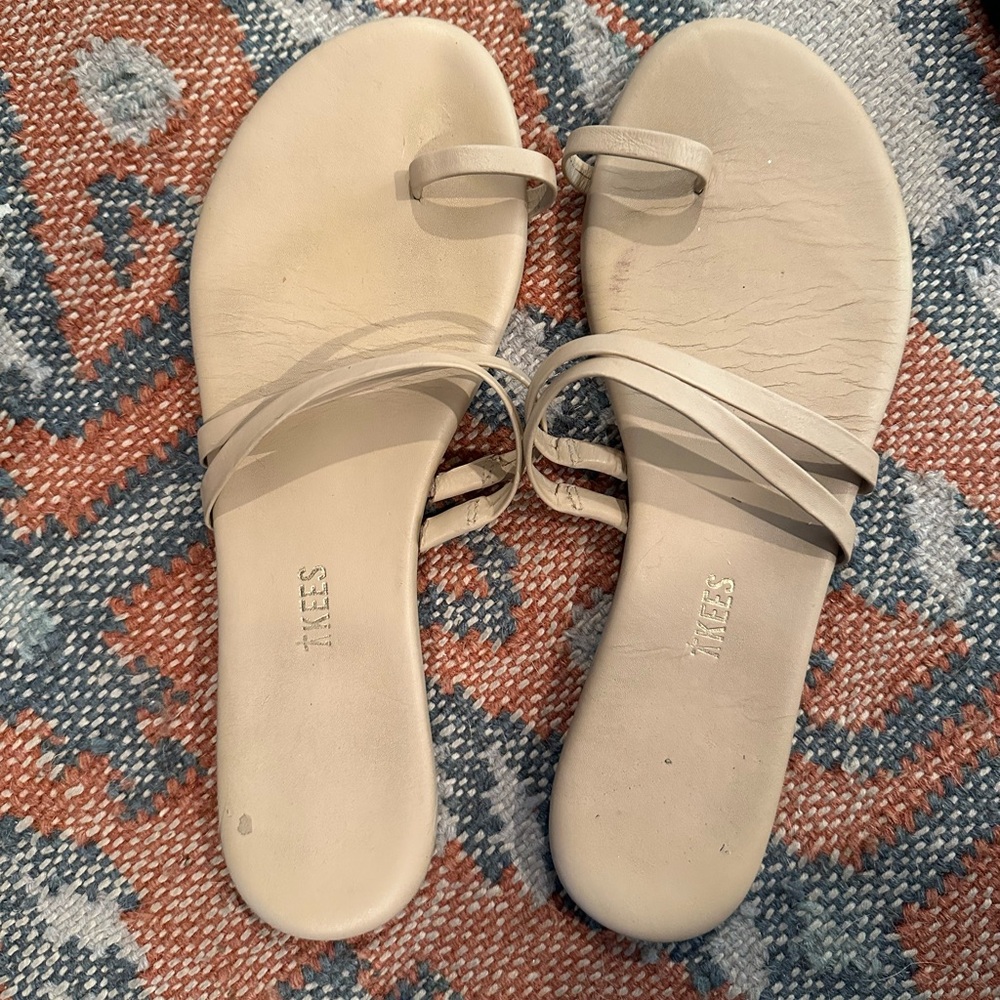 TKEES Leah Sandal